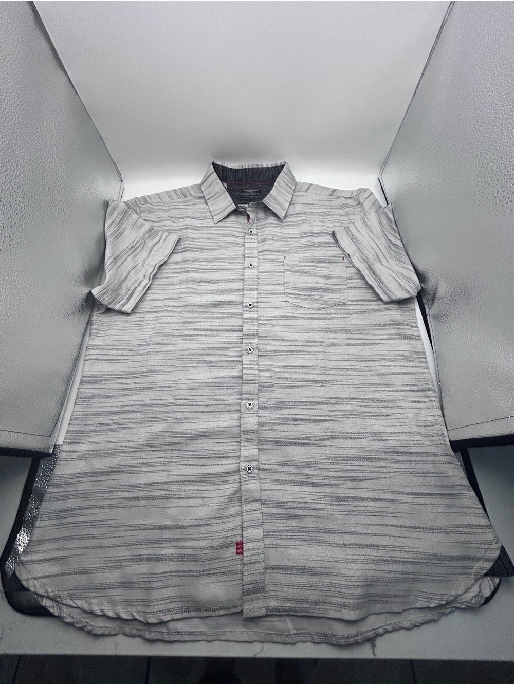 Across the Pond Men's XL Gray/White Striped Short Sleeve Button-Up